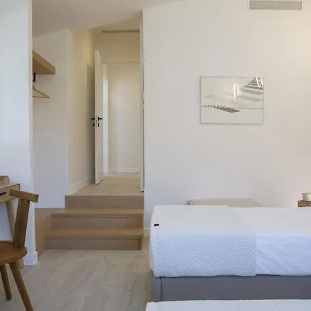 The Quad Luxury * Лигия