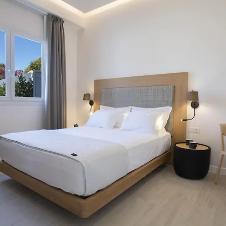 The Quad Luxury Лигия