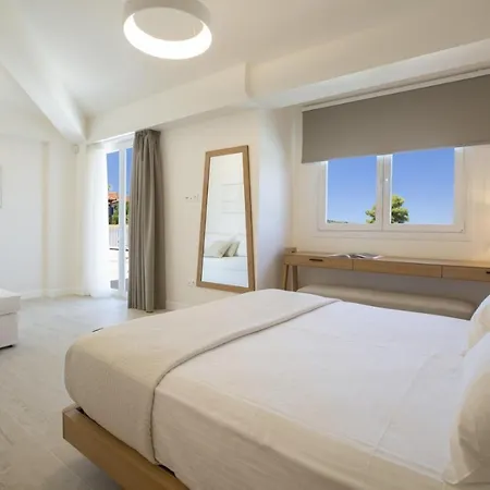 The Quad Luxury