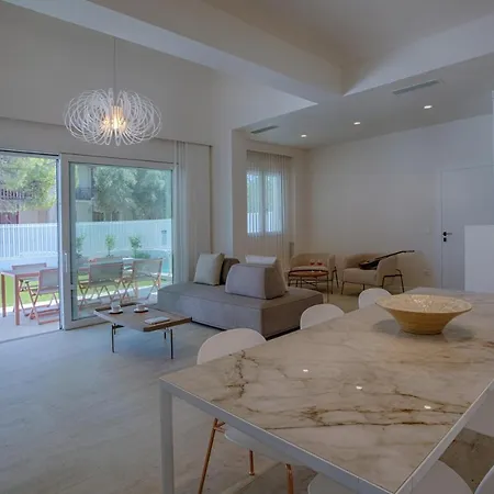 Вилла The Quad Luxury *